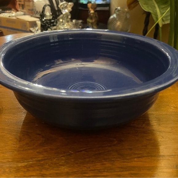Lovely Pair of Vintage Cobalt Blue Fiesta Dinnerware 8 1/2” Nappy Bowls - Picture 10 of 10
